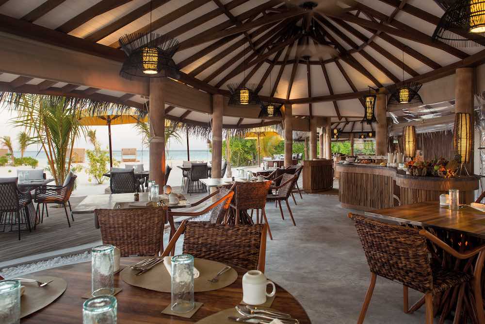 The Beachfront Bar at Drift Thelu Veliga Retreat thumbnail 7